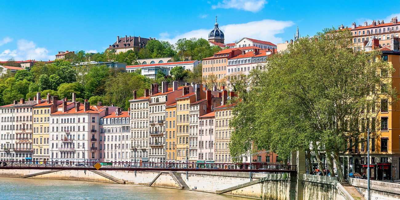 Tours touristiques en bus à Lyon, France – Monuments principaux, attractions célèbres et trésors cachés en 2026